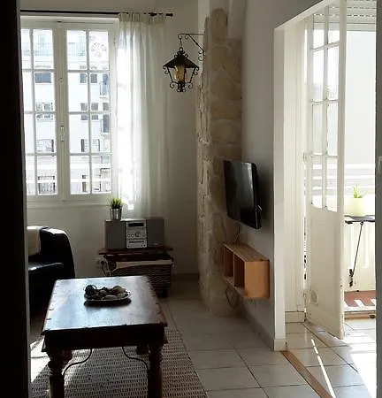 Juan Les Pins - Palais Des Fleurs Daire *